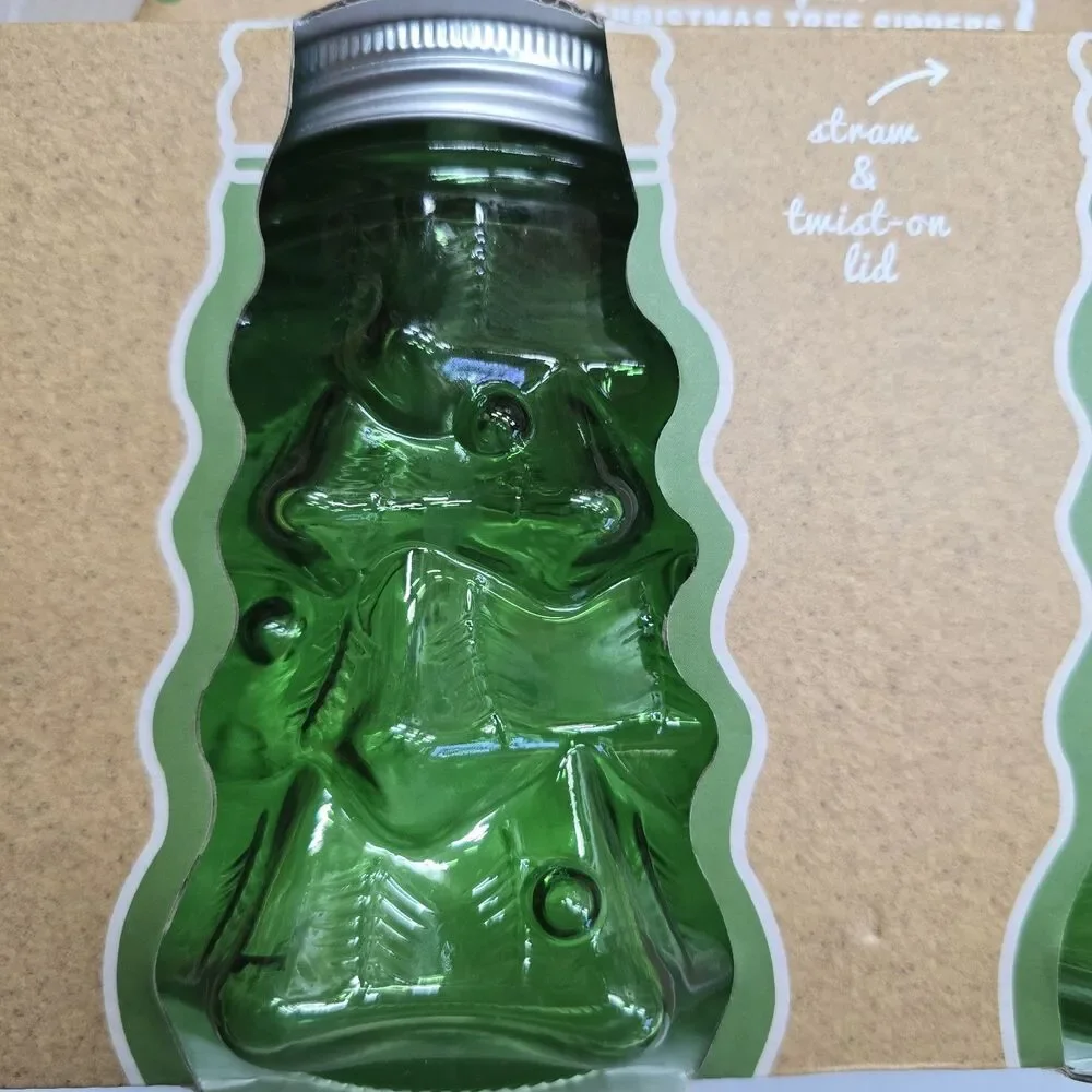 NIB Sealed Christmas Tree Sippers 20oz 2 Green Glass 3D Set w/Lids & Straws